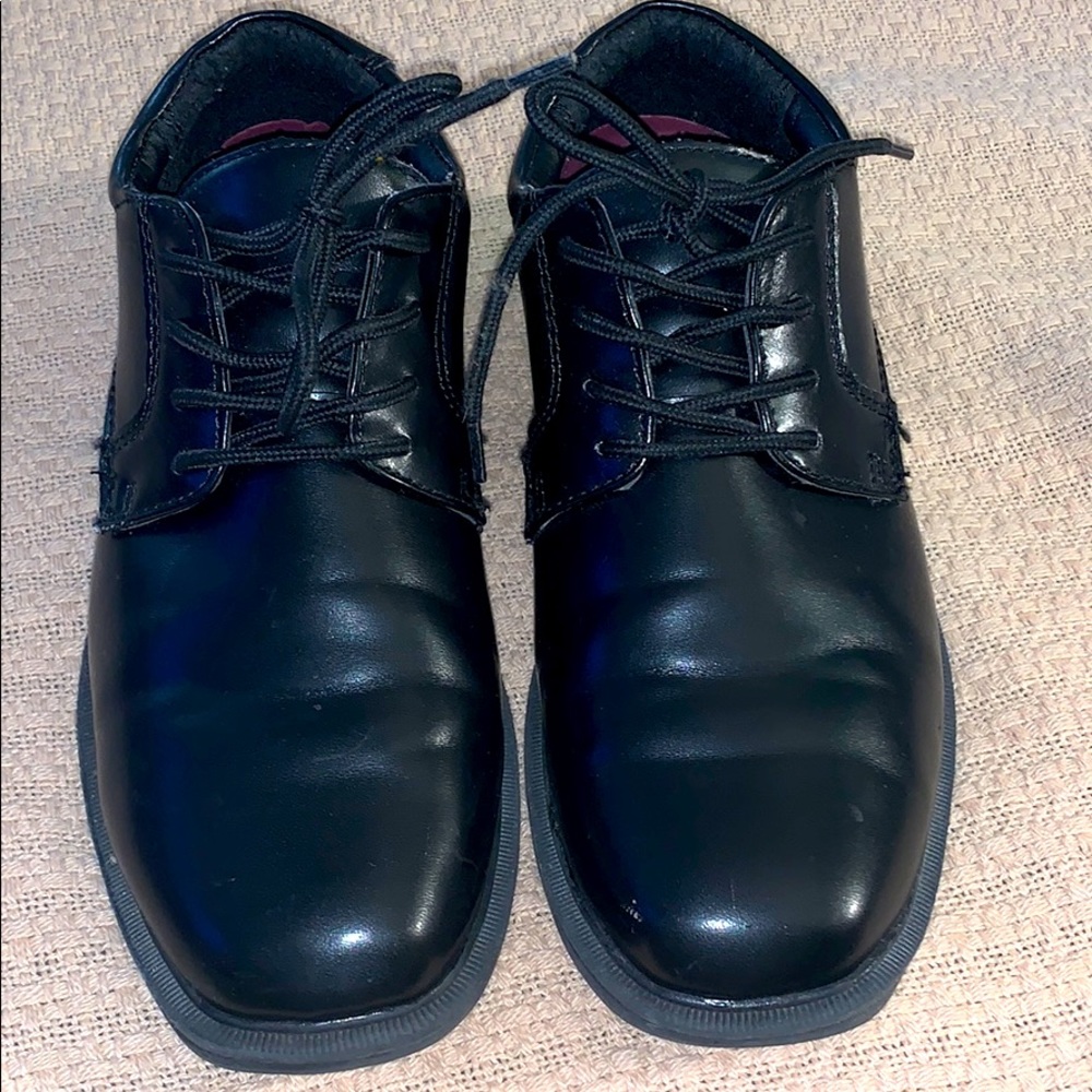 Boys dress shoe